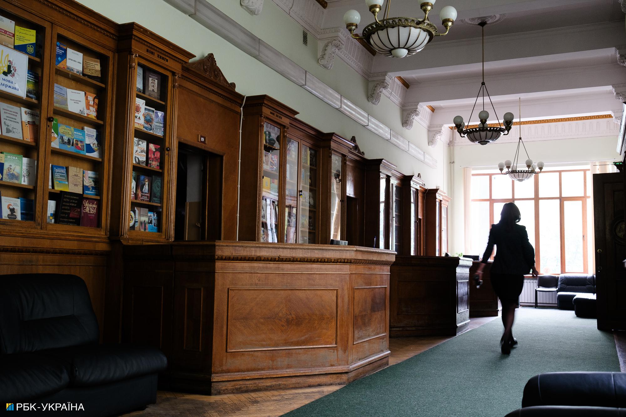 "Ми не фільтруємо, а оптимізуємо": Олег Сербін про роботу бібліотек і російськомовні книги